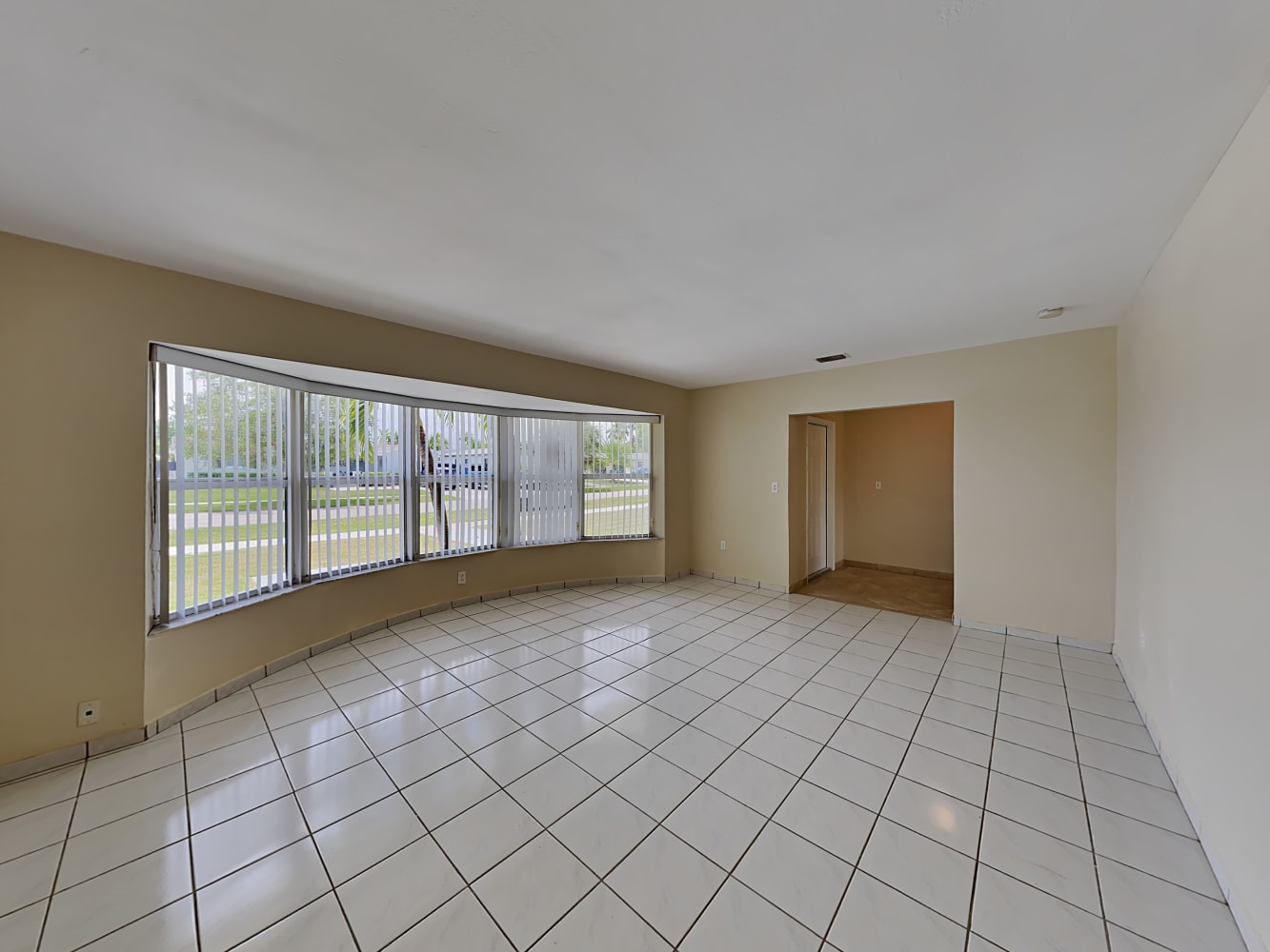 9411 SW 192nd Dr photo 3