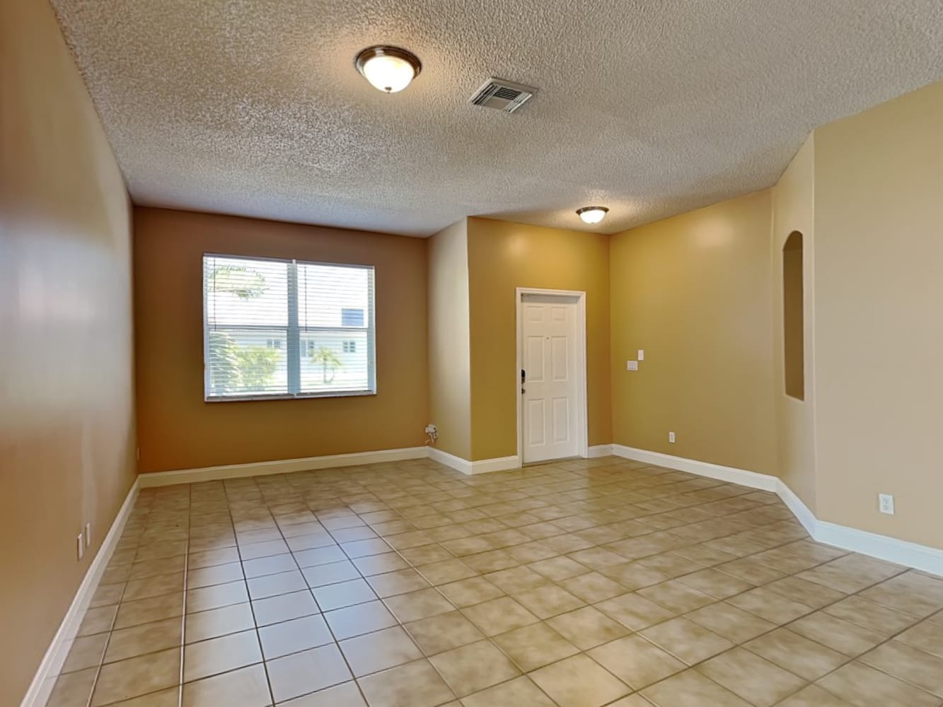 2266 SW 135th Ave photo 3