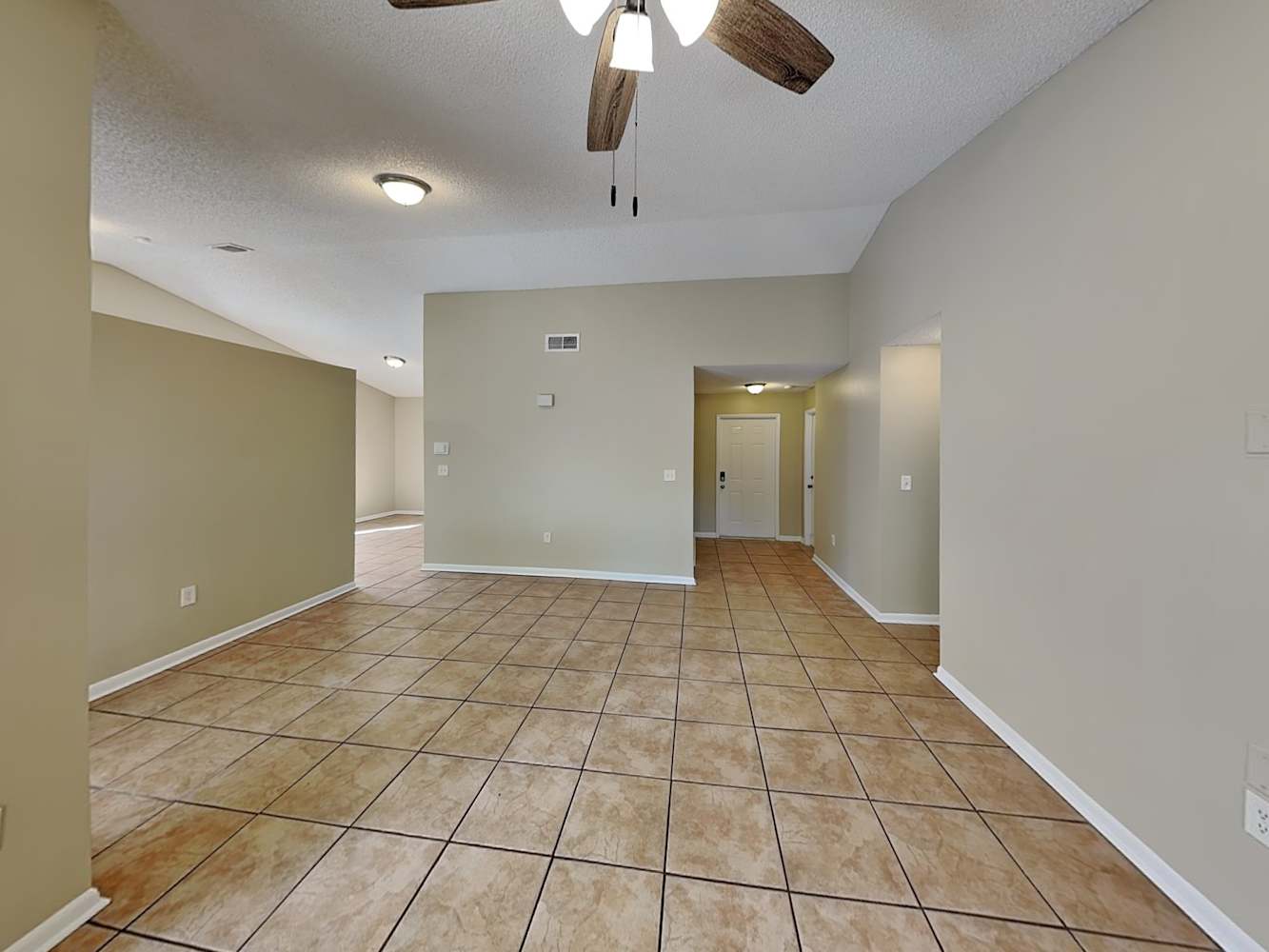 13960 Beechwood Ct photo 5