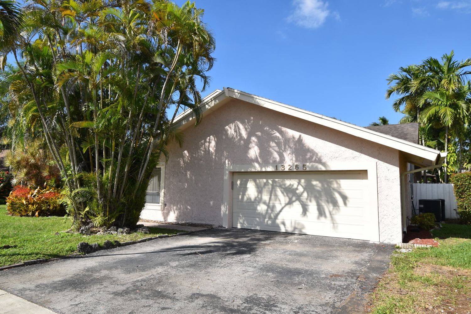 13265 SW 96th Ter photo 2