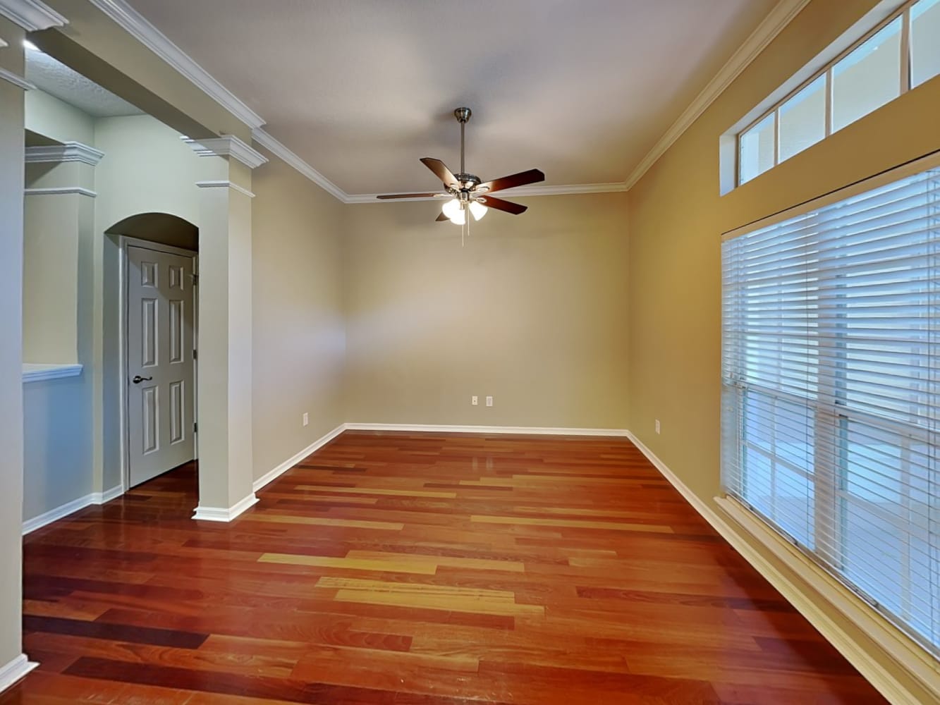 626 Westhampton Ct photo 4