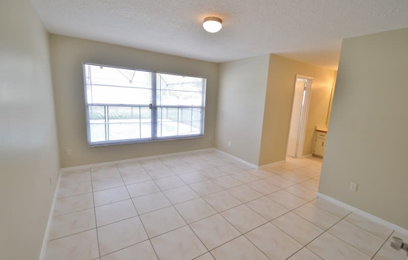 2821 Saffron Dr photo 5