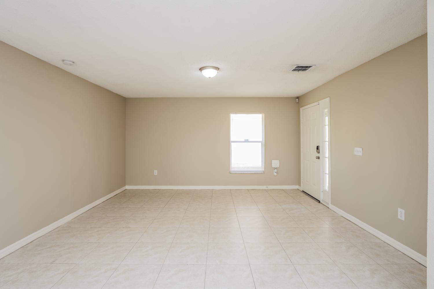 247 Southbridge Cir photo 3