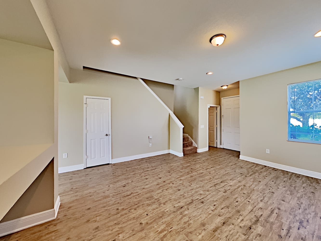 903 Anchorage Ln photo 5