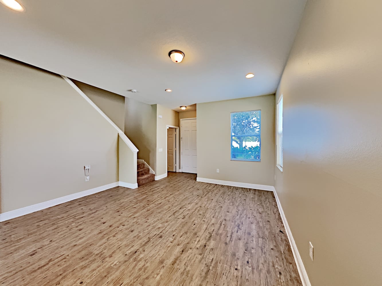 903 Anchorage Ln photo 4