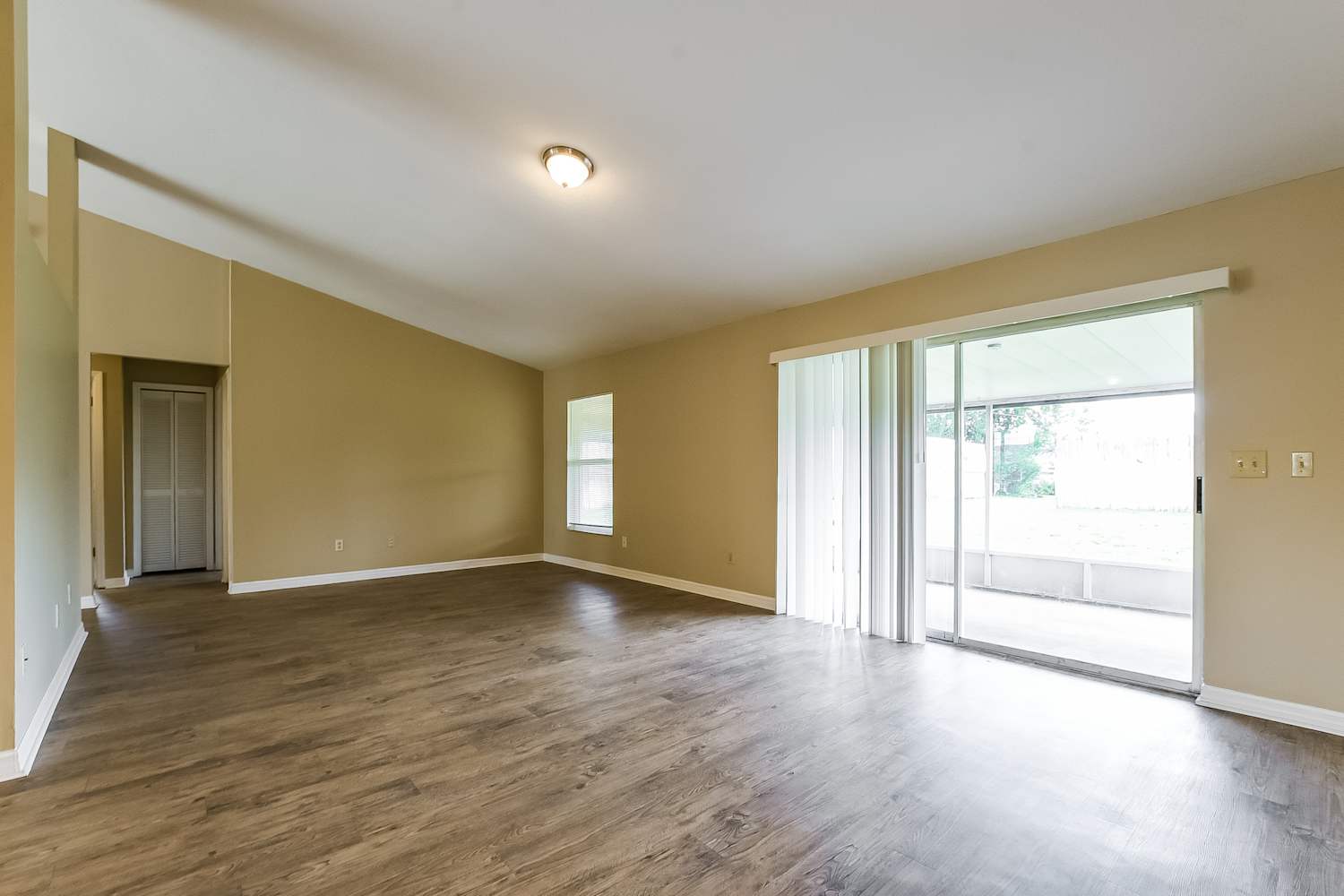 2800 W Covington Dr photo 5
