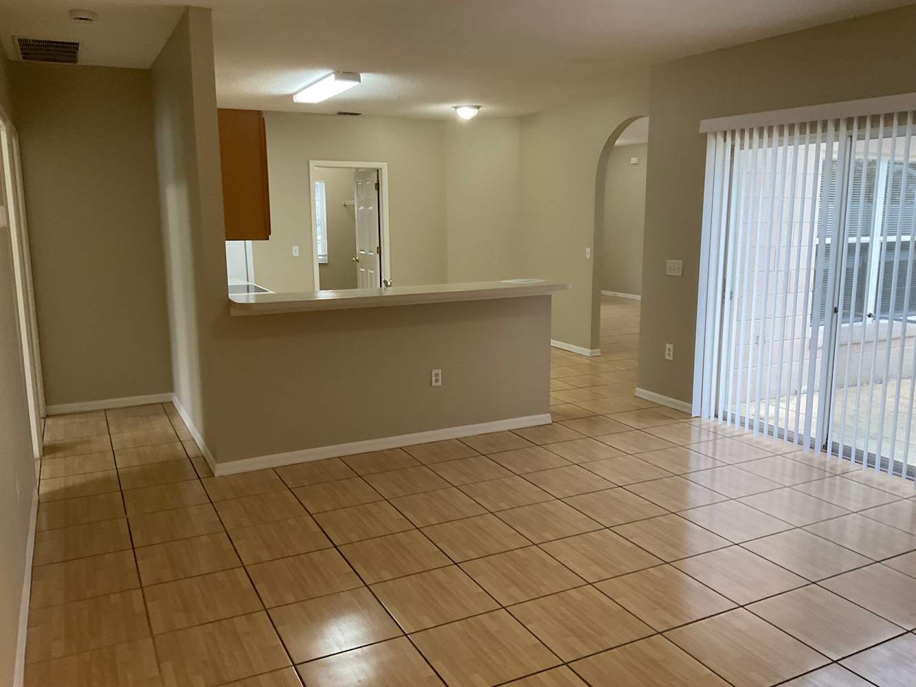 805 Hastin Pl photo 3
