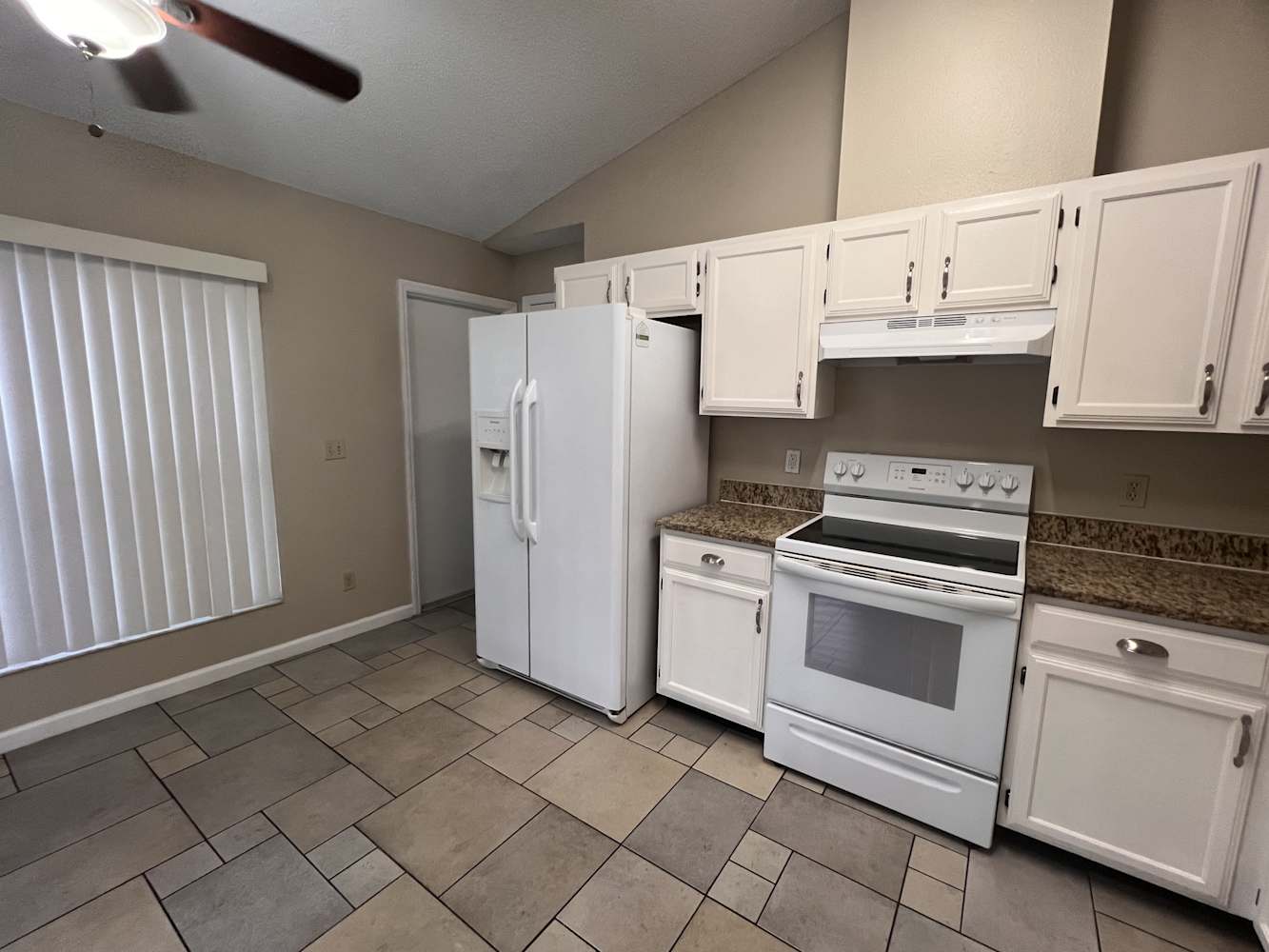 10717 Brice Ct photo 3