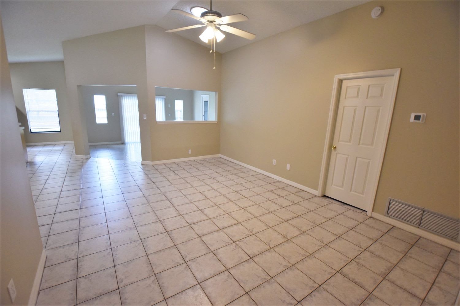 4220 Cloverleaf Pl photo 2