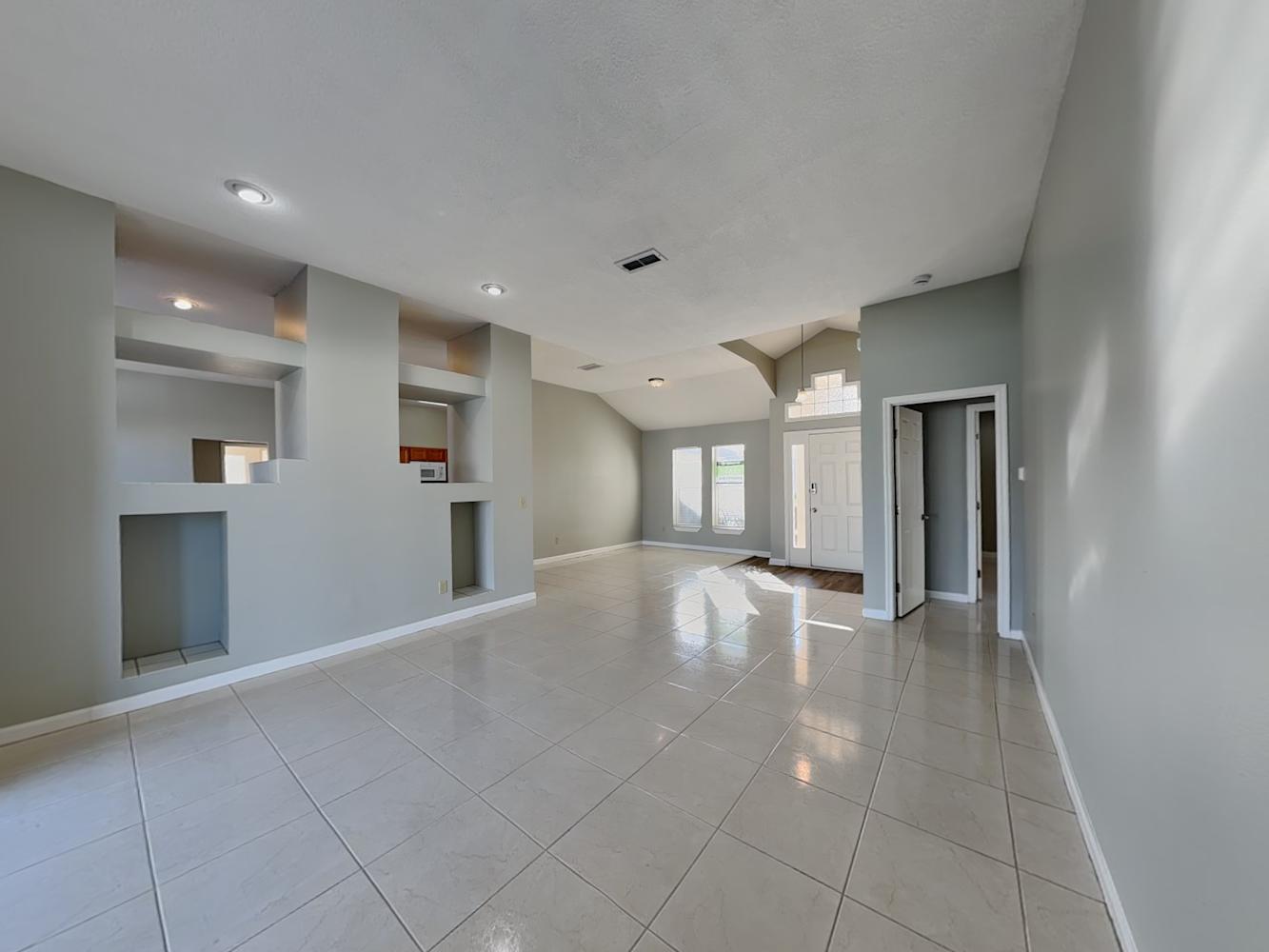 14549 Oconee Ln photo 3