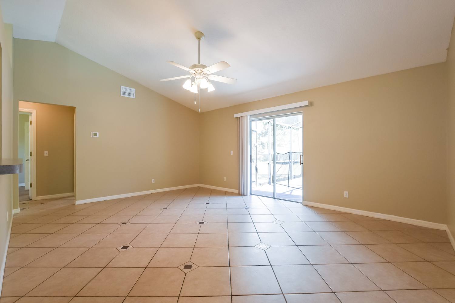 37118 Sandy Ln photo 3