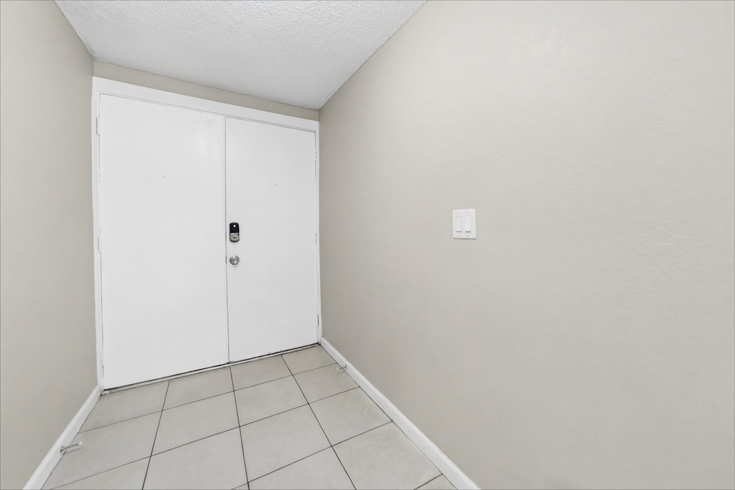 16123 Sandcrest Way photo 3