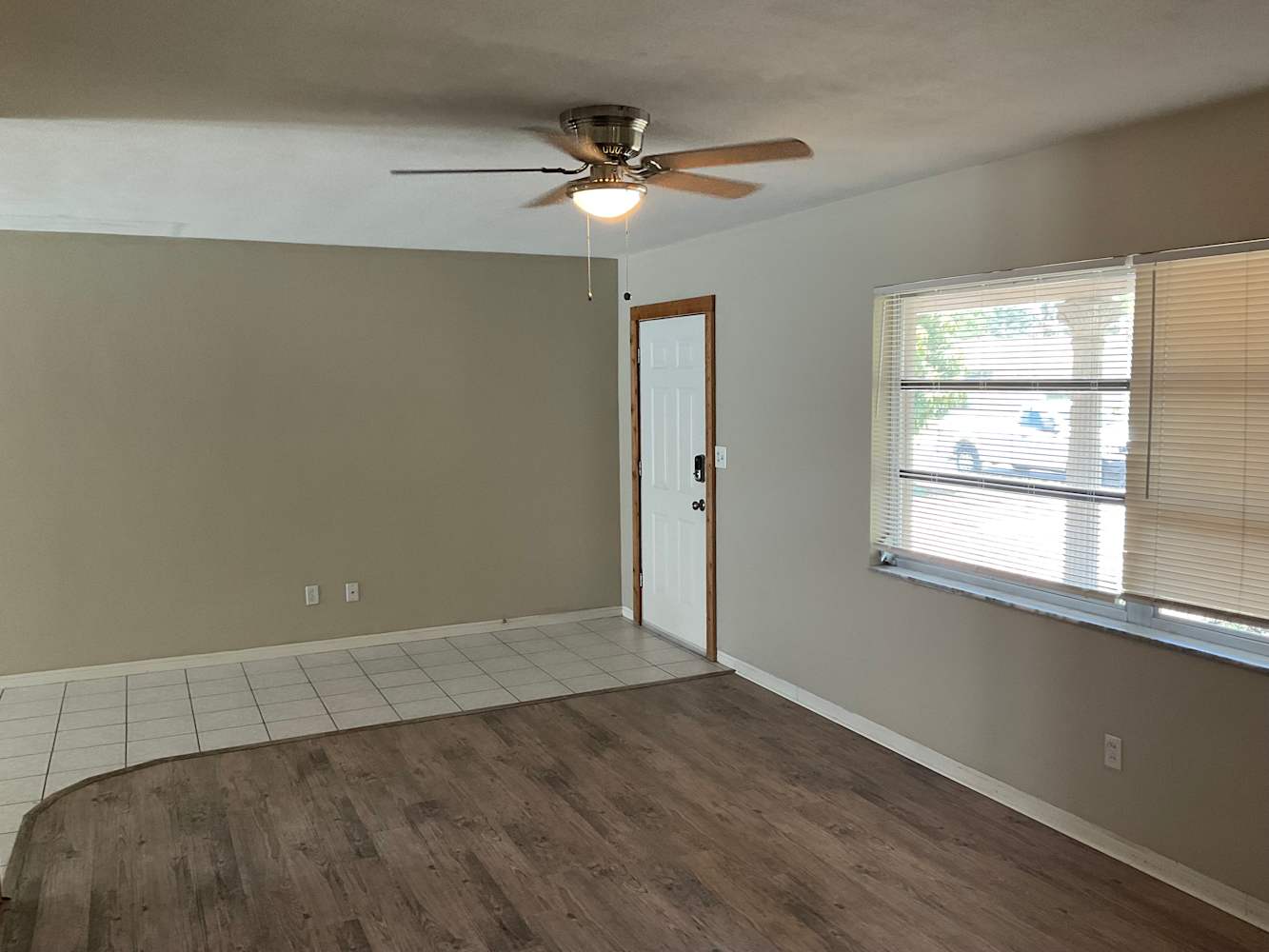 8924 110th Ln photo 3
