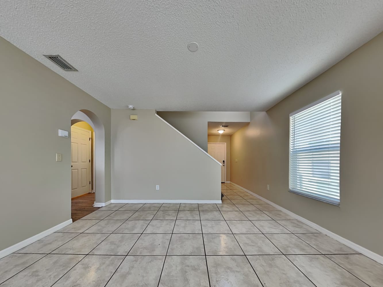 1627 Prowmore Dr photo 4