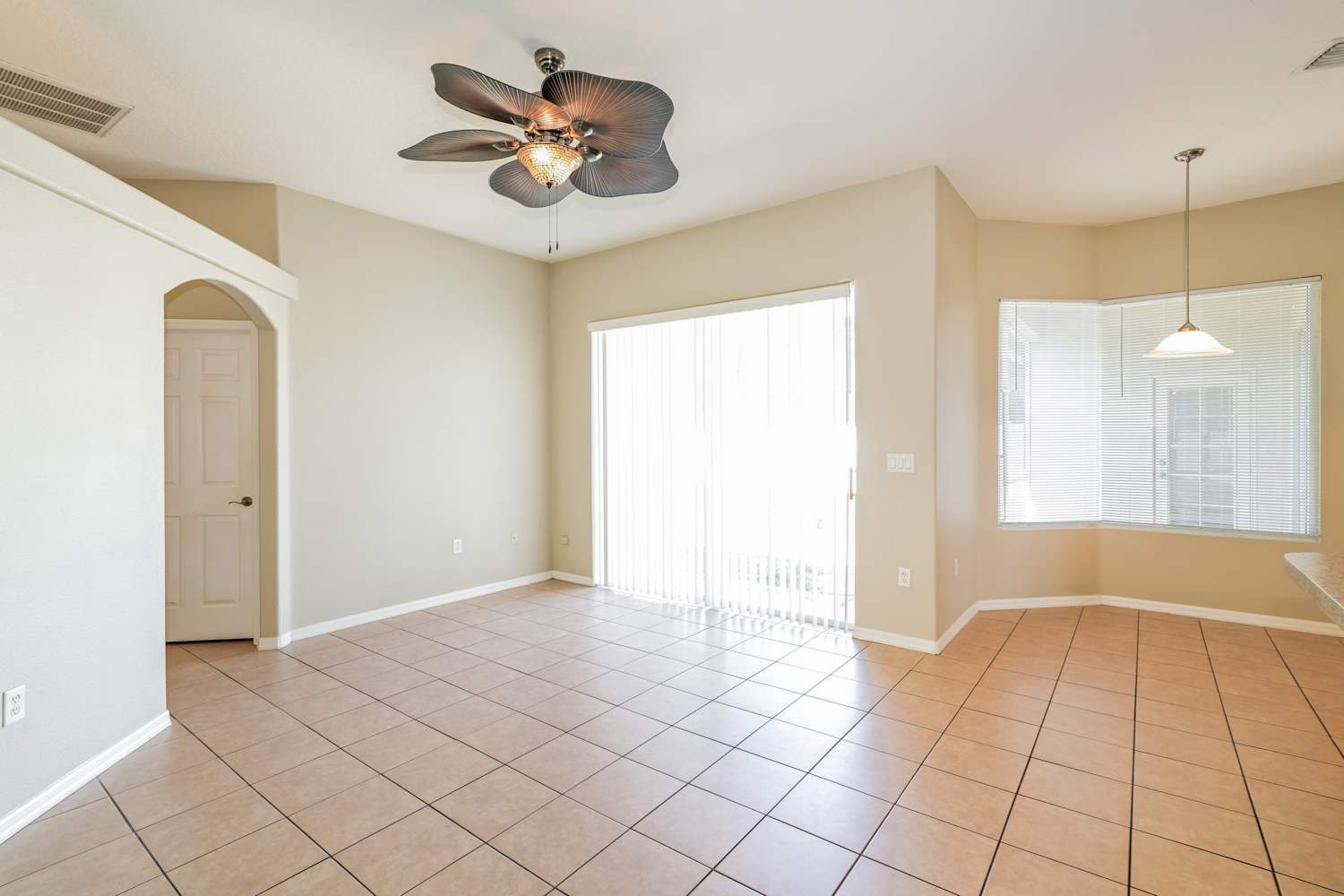 4209 Anaconda Dr photo 5