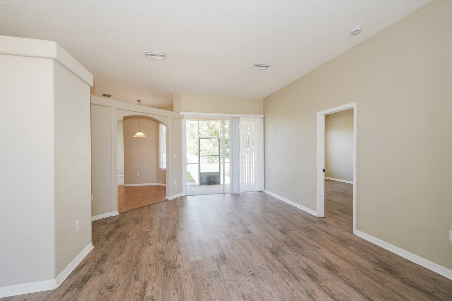 4209 Anaconda Dr photo 3