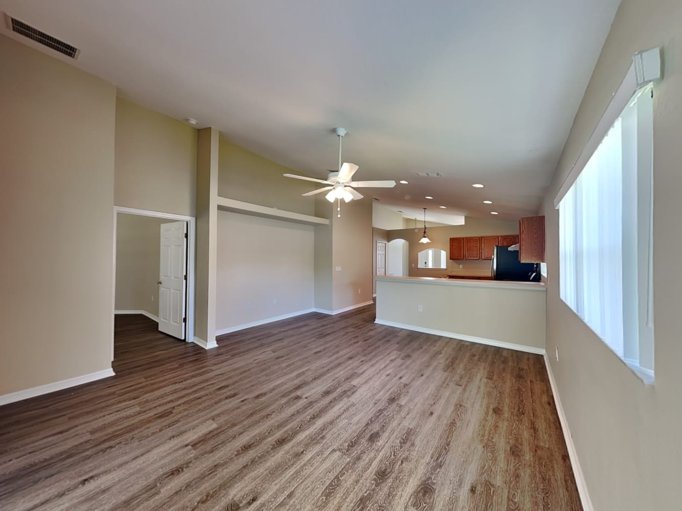 4124 Sophia Blvd photo 5