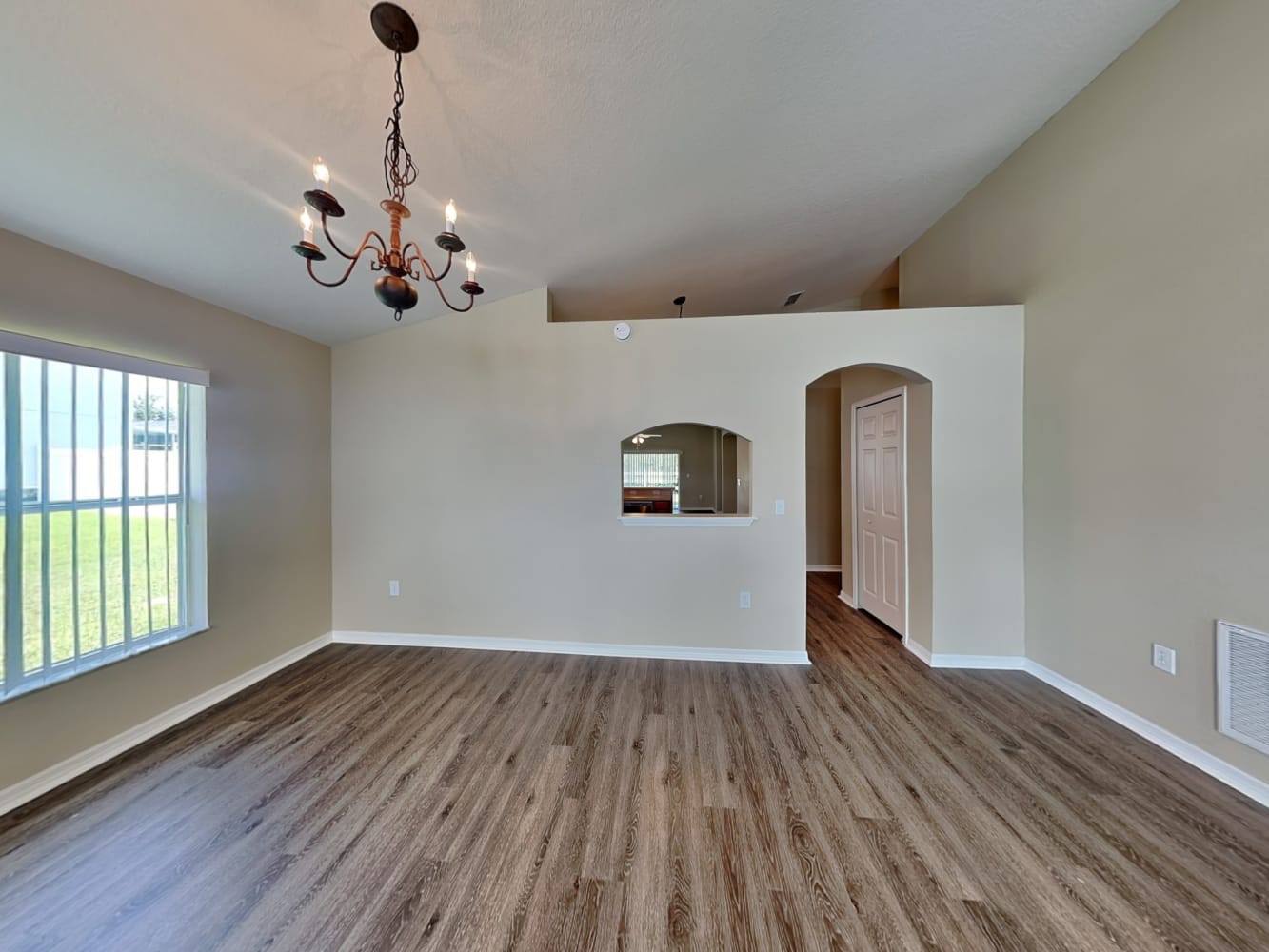 4124 Sophia Blvd photo 4