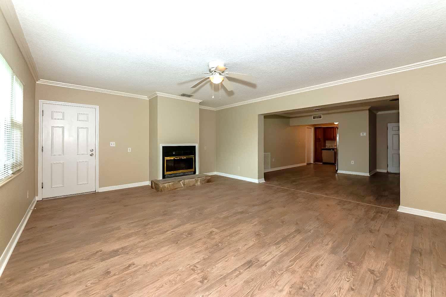 131 Adair Ave photo 5