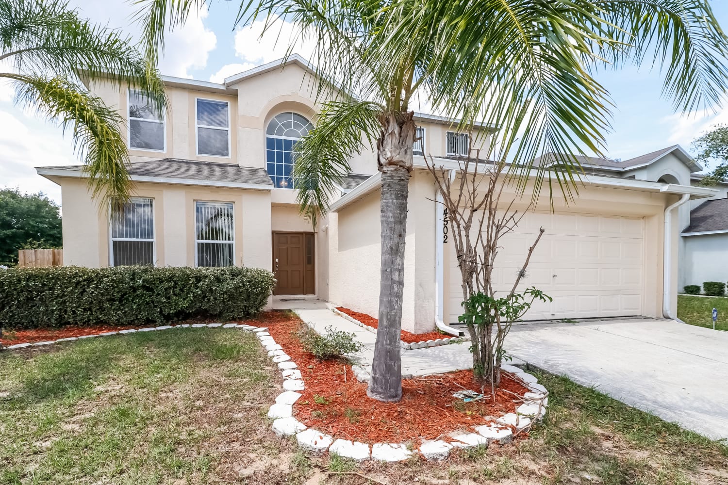 4502 Stable Dr photo 3