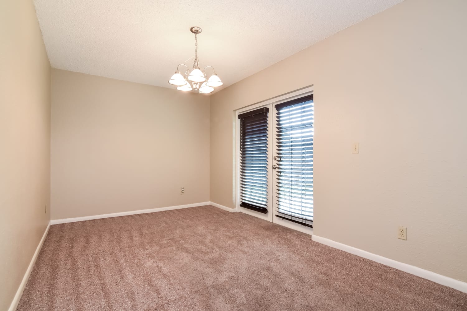 515 Wynnwood Dr photo 5