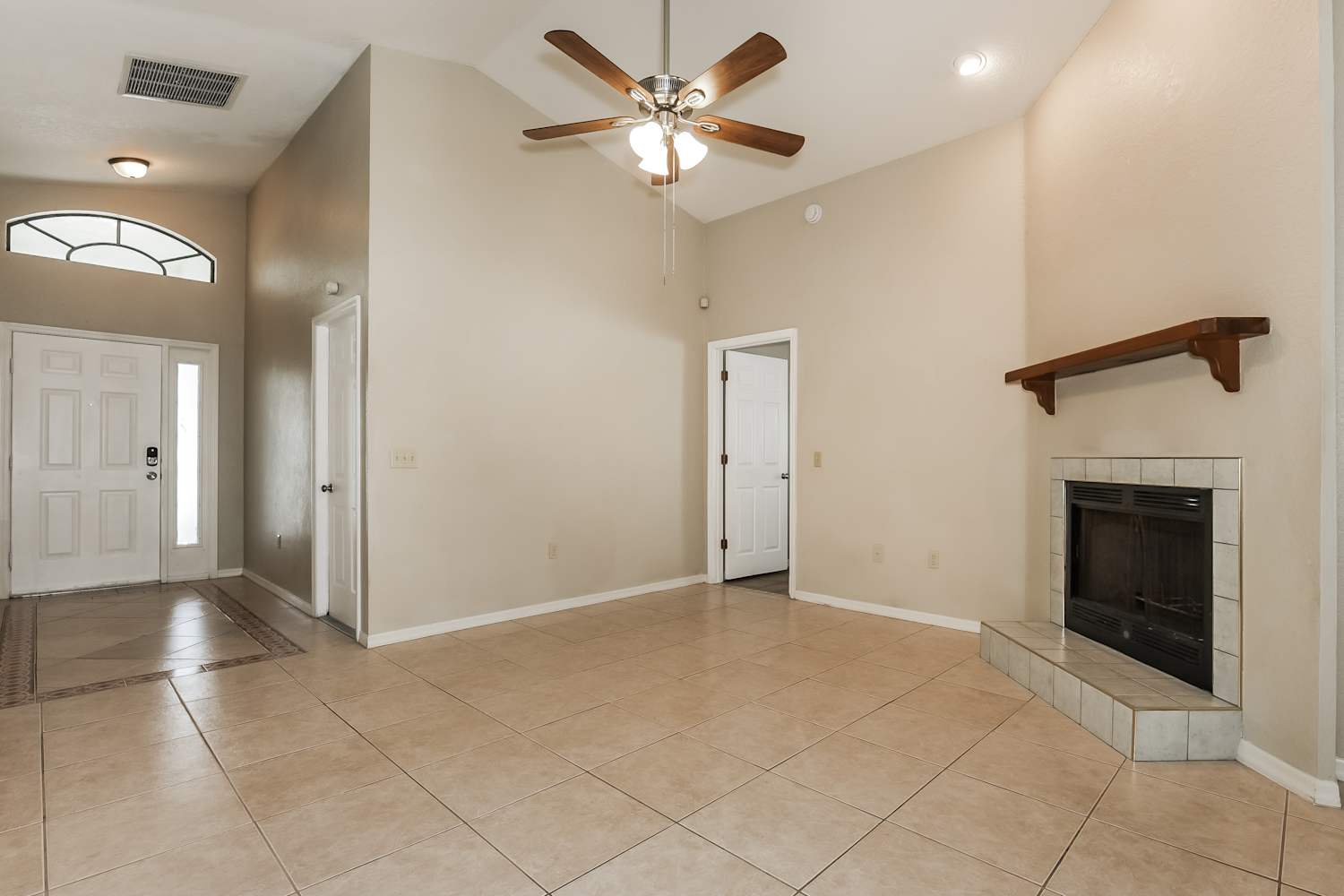 2920 Wilder Park Dr photo 4