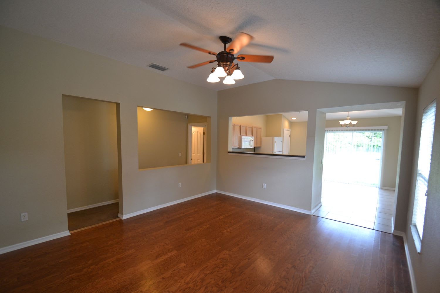 11916 Mango Groves Blvd photo 4