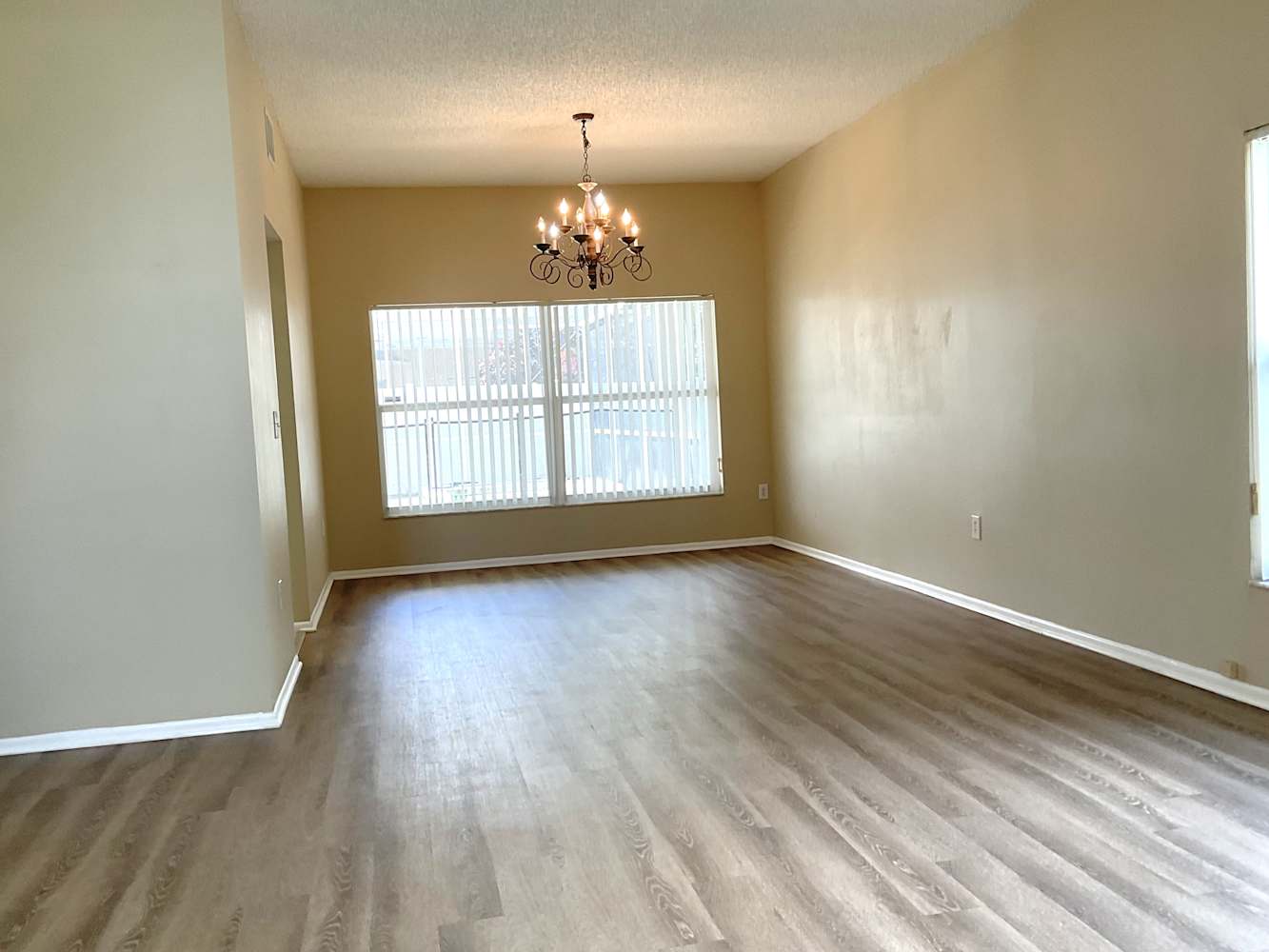 11320 Georgetown Cir photo 3