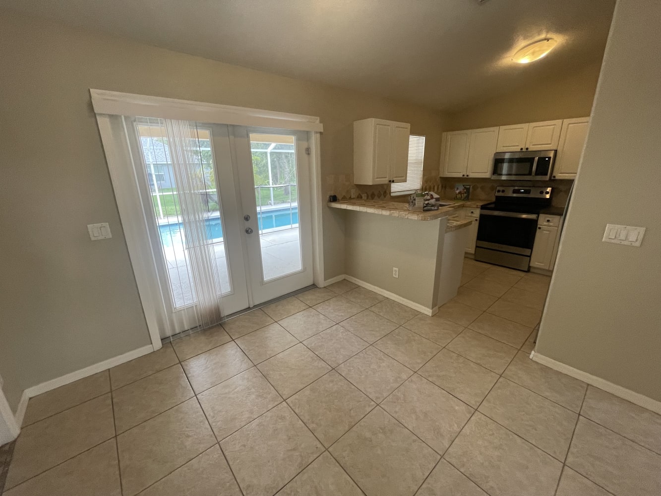 7887 Tarabilla Ave photo 4