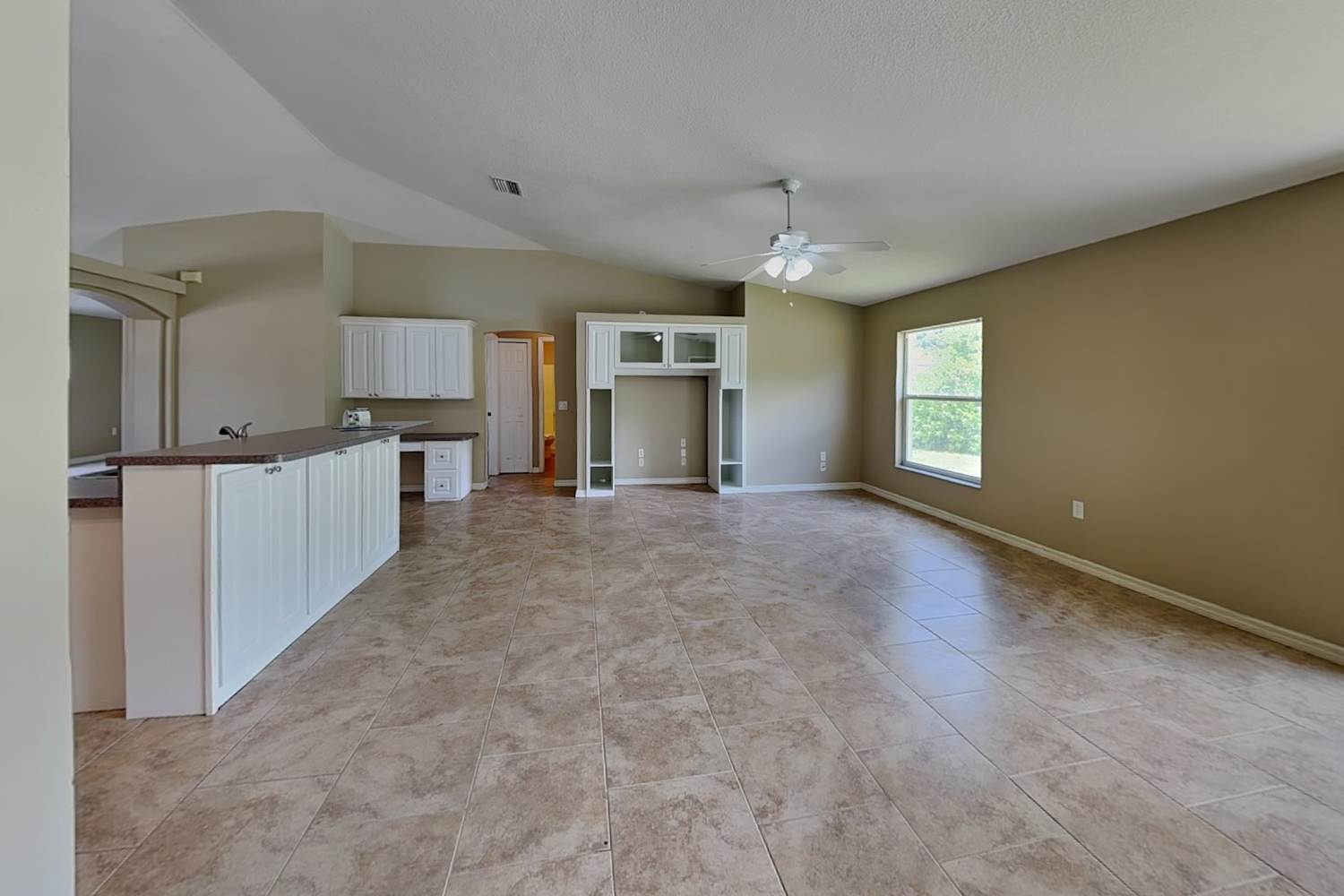 5387 Hader Rd photo 3