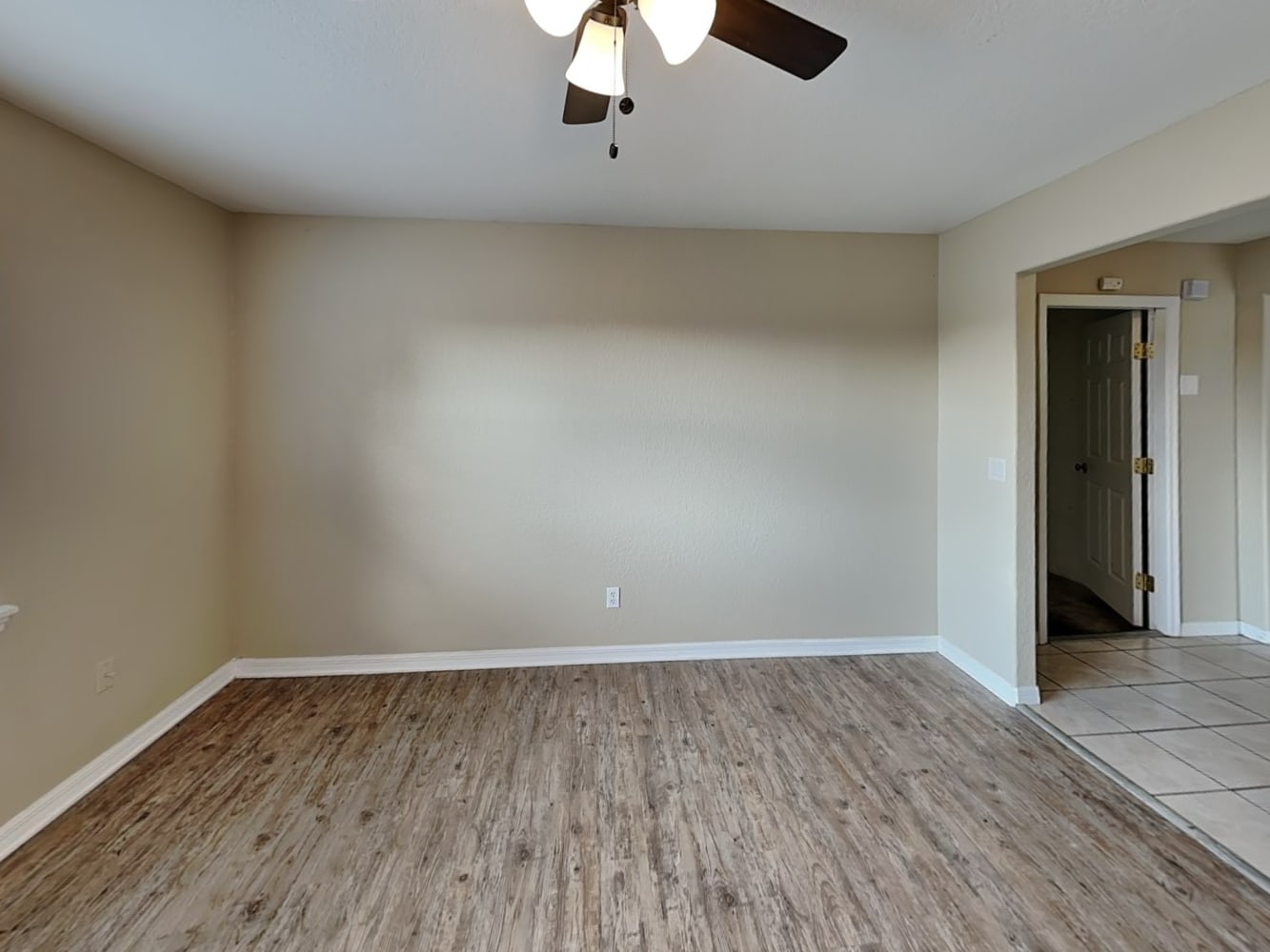 552 Cody Caleb Dr photo 5