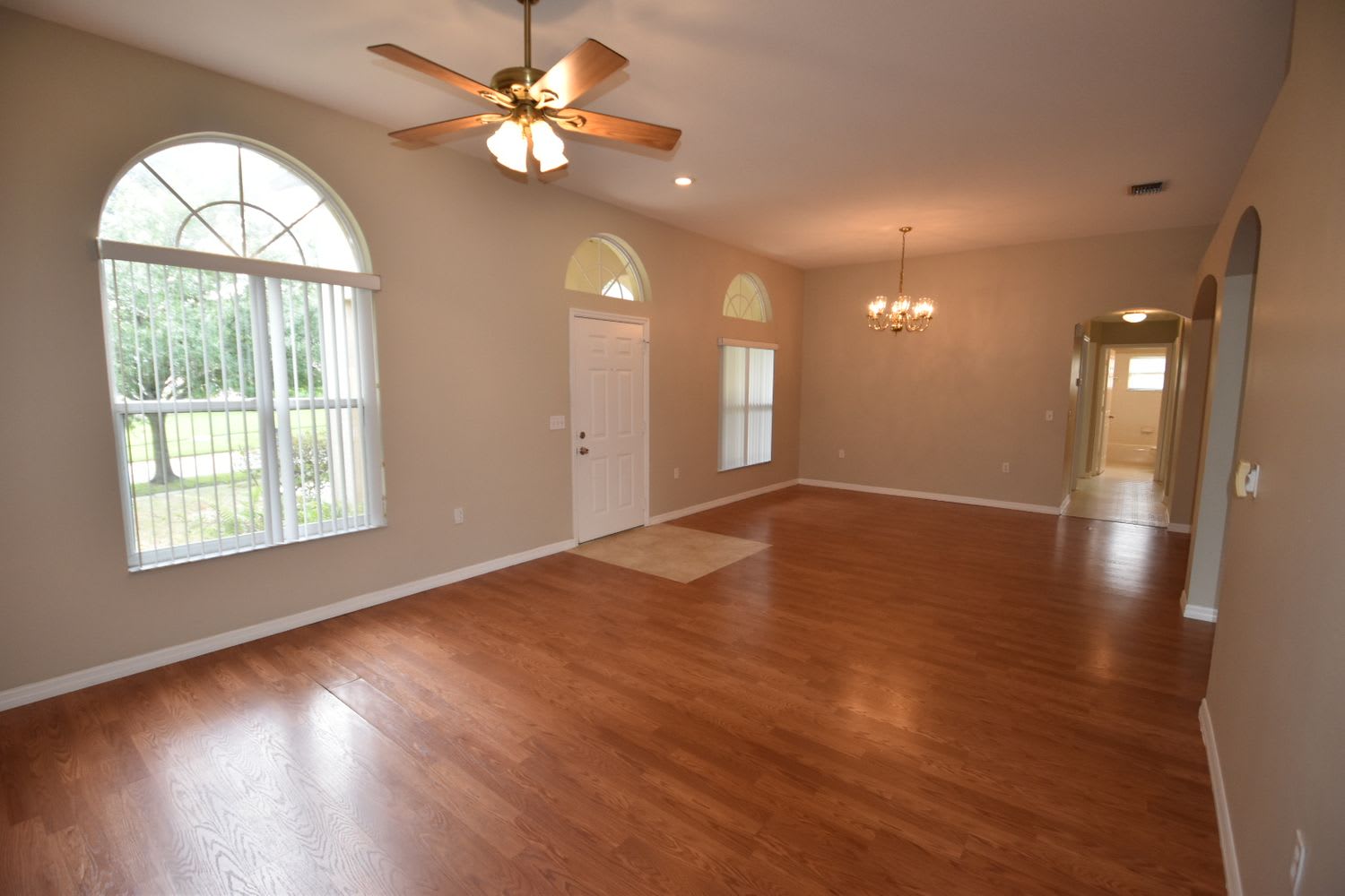 10311 Sedgebrook Dr photo 2