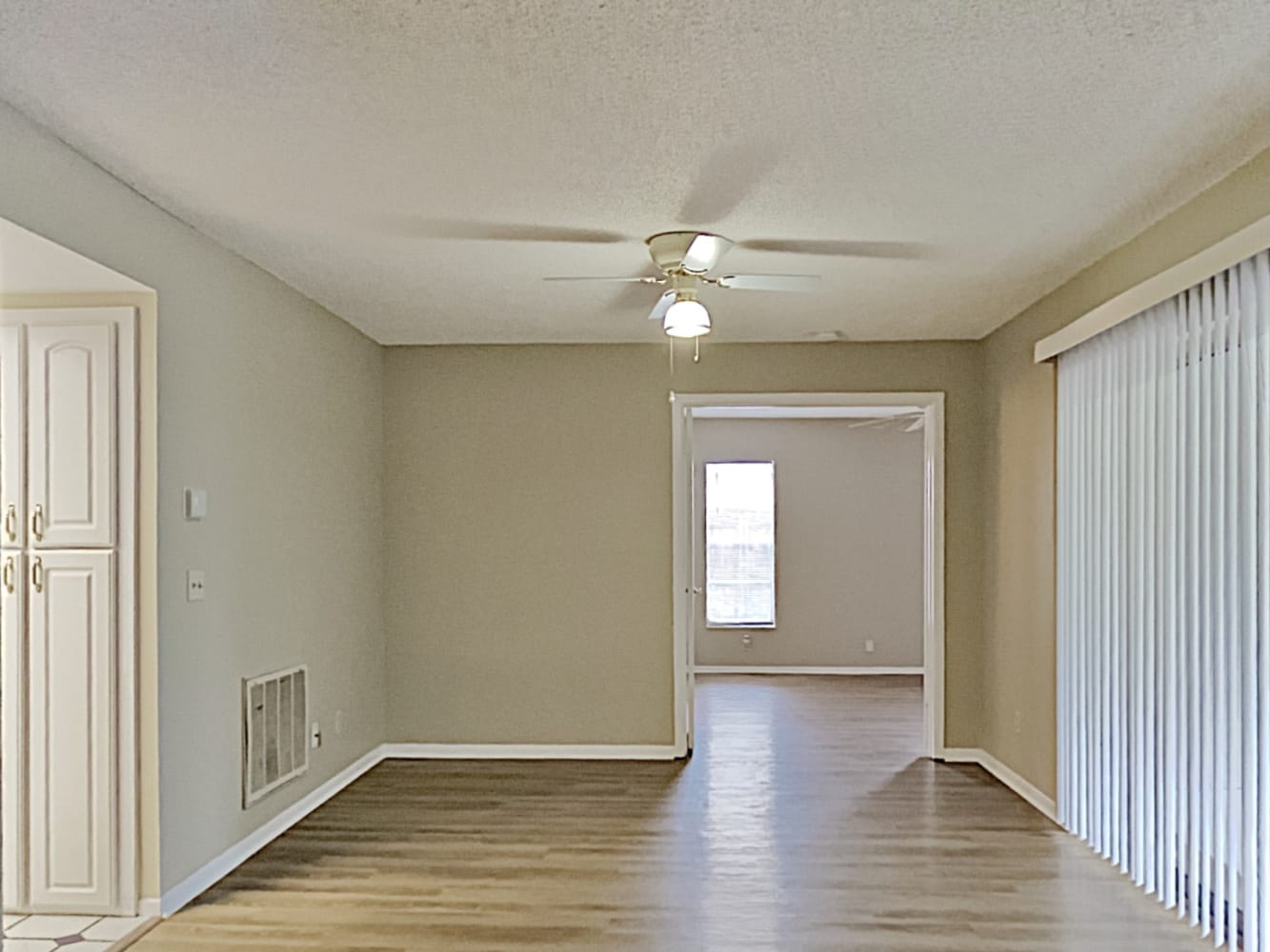 414 Tangerine Dr photo 4