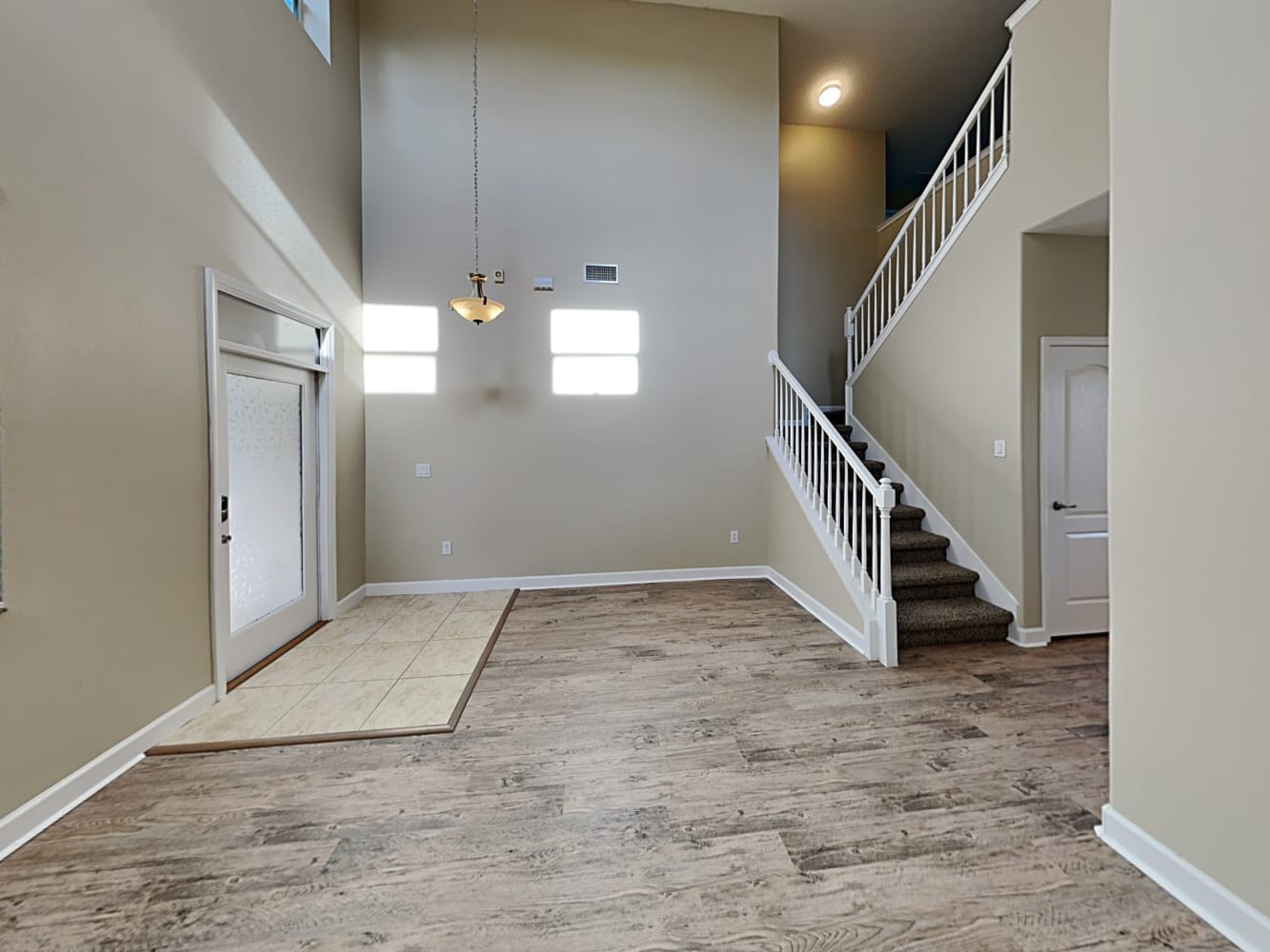 11430 Flora Springs Dr photo 4
