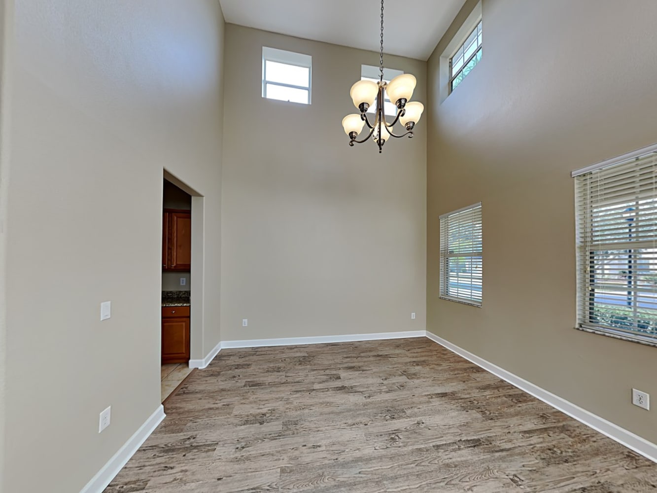 11430 Flora Springs Dr photo 5