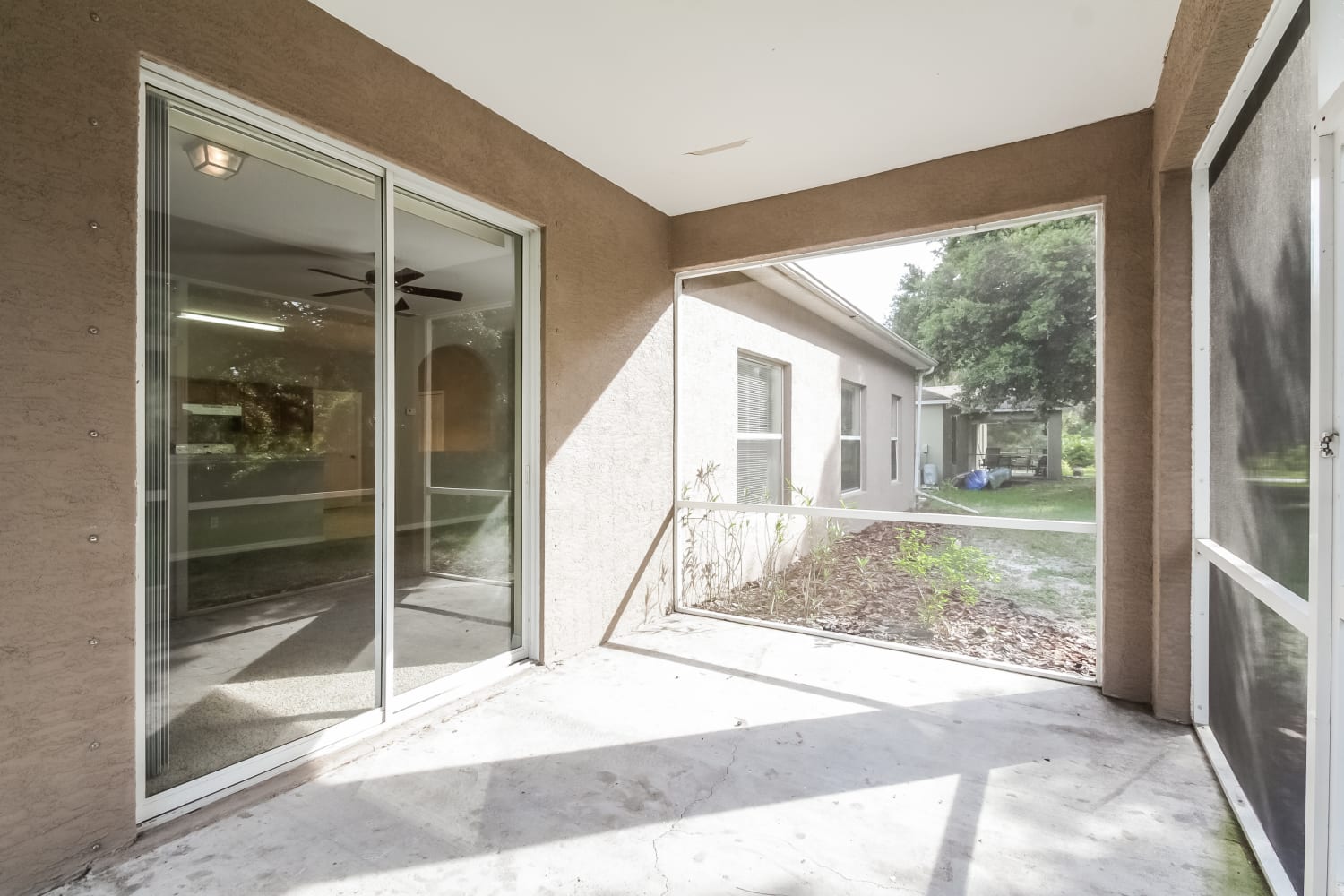 6048 Hornbuckle Blvd photo 4