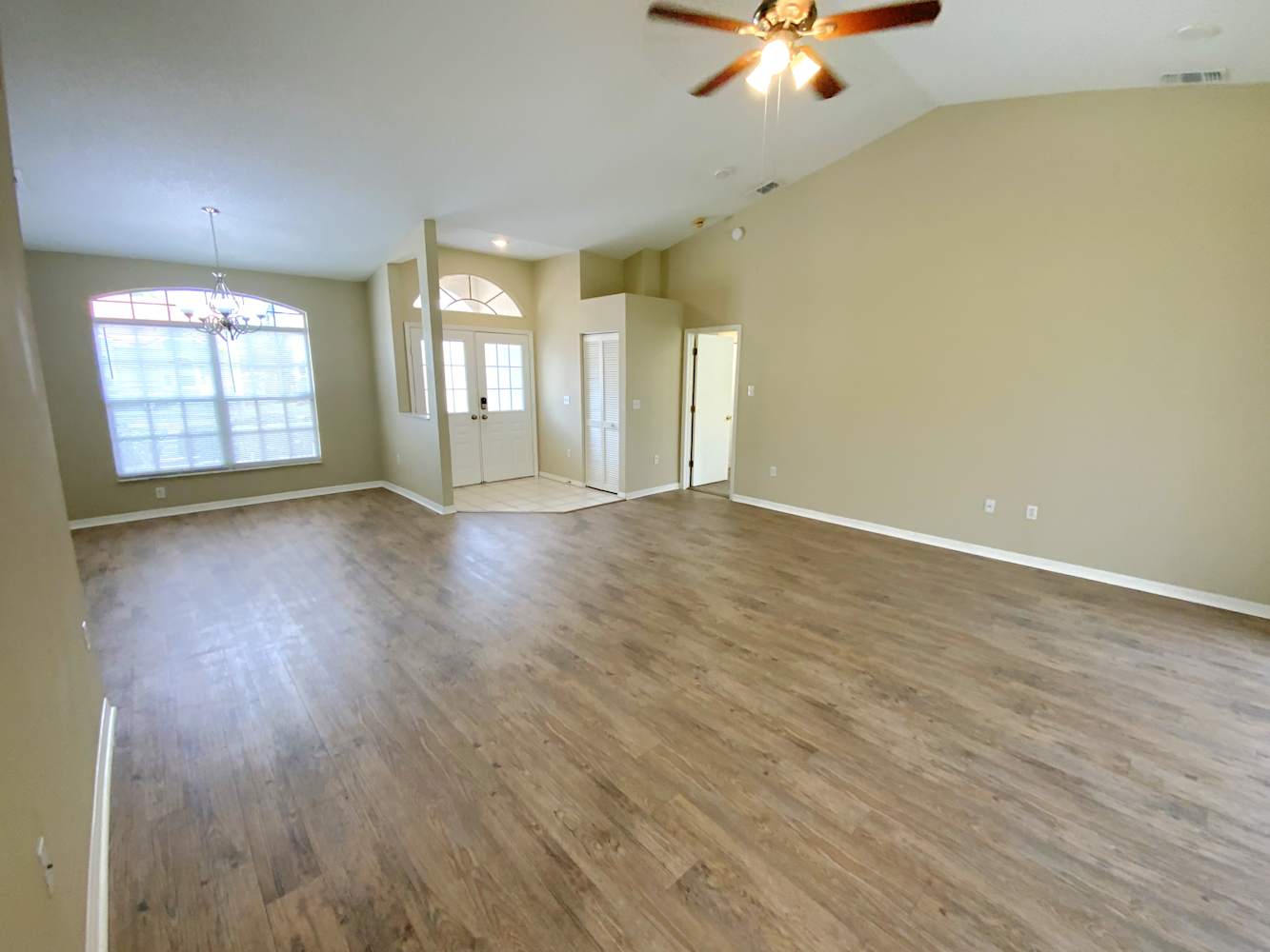 9101 Easthaven Ct photo 3