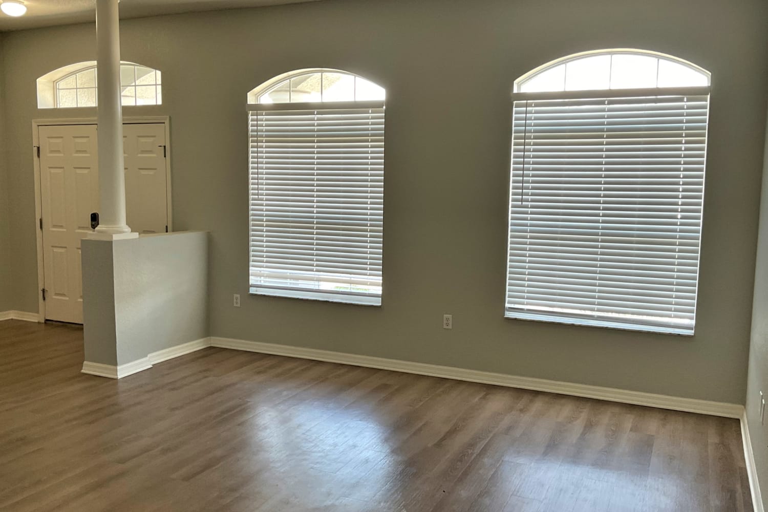 4057 Byrds Crossing Dr photo 2