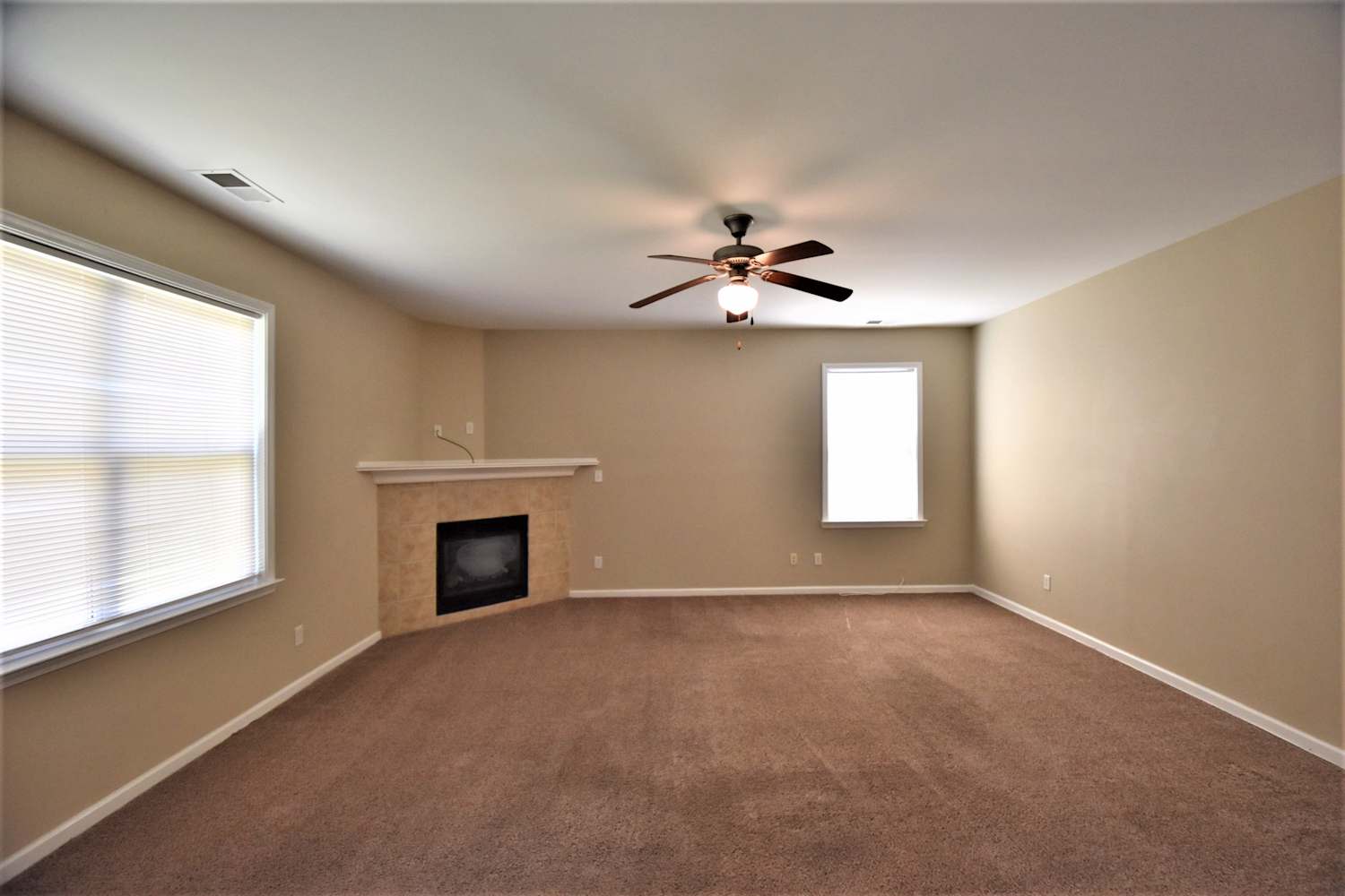 7282 Madison Cir photo 4