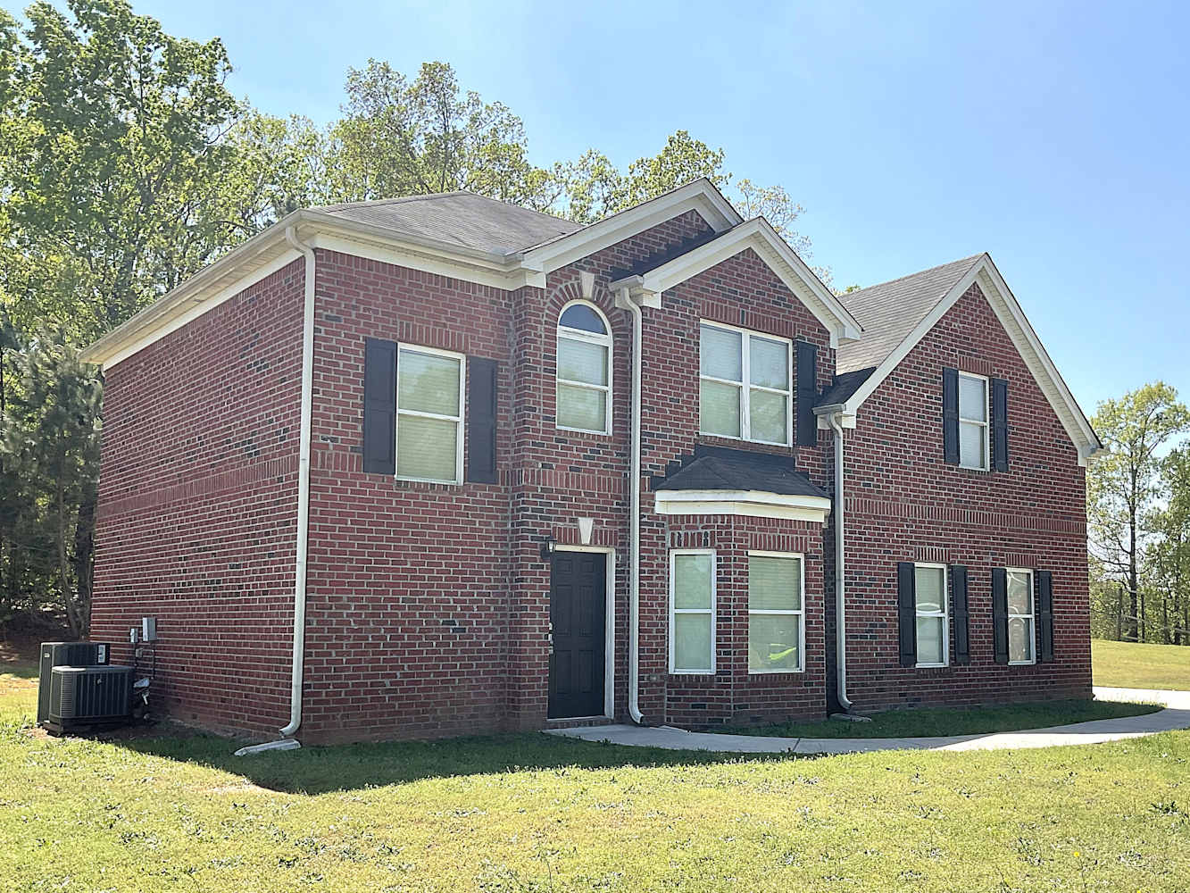 436 Trousseau Ln photo 2