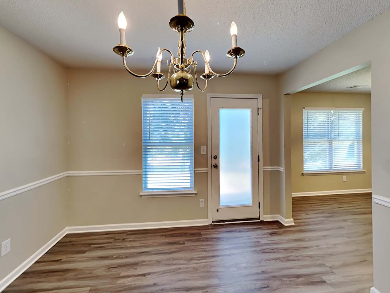 401 Legend Creek Pt photo 4