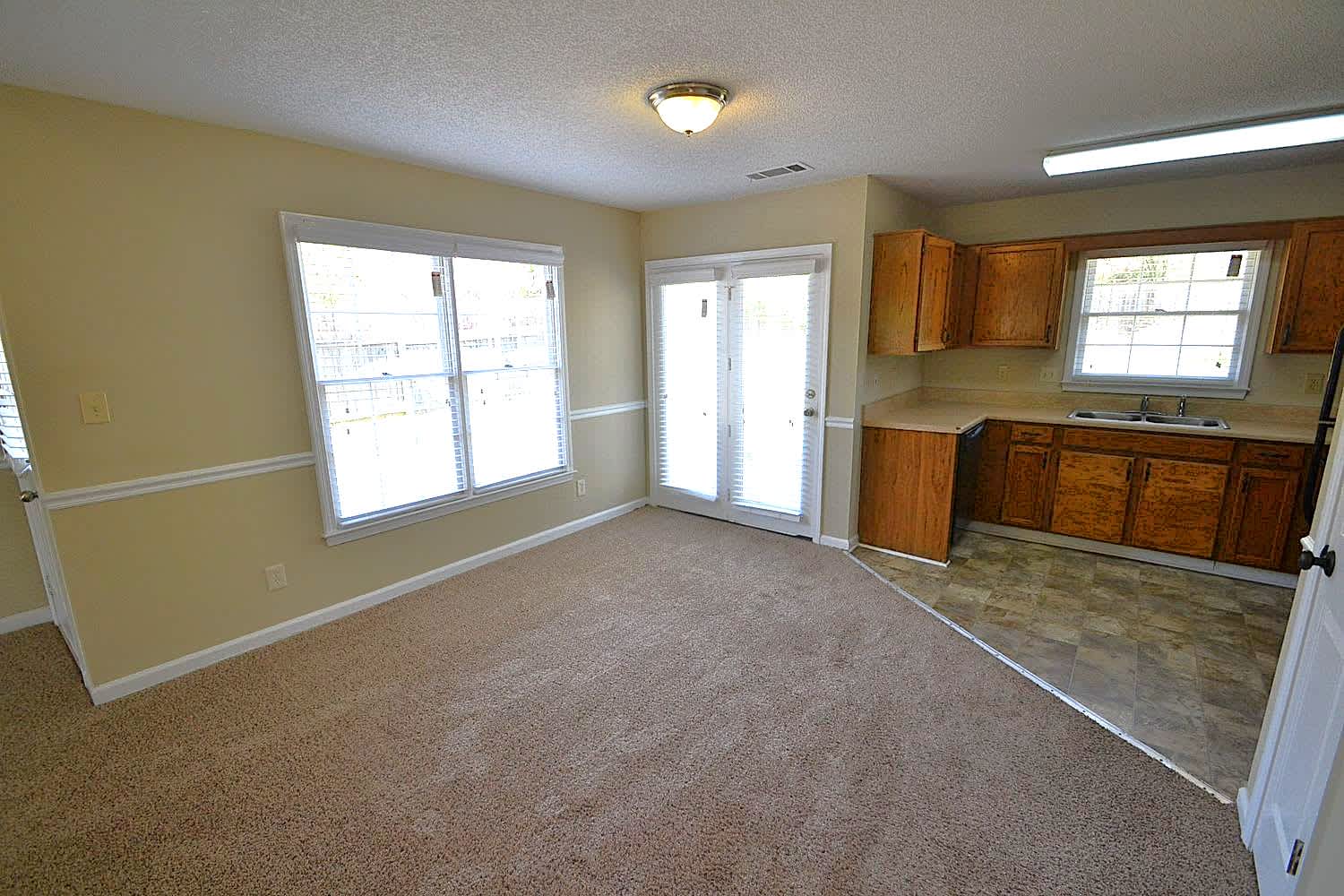 4884 Country Cove Way photo 3