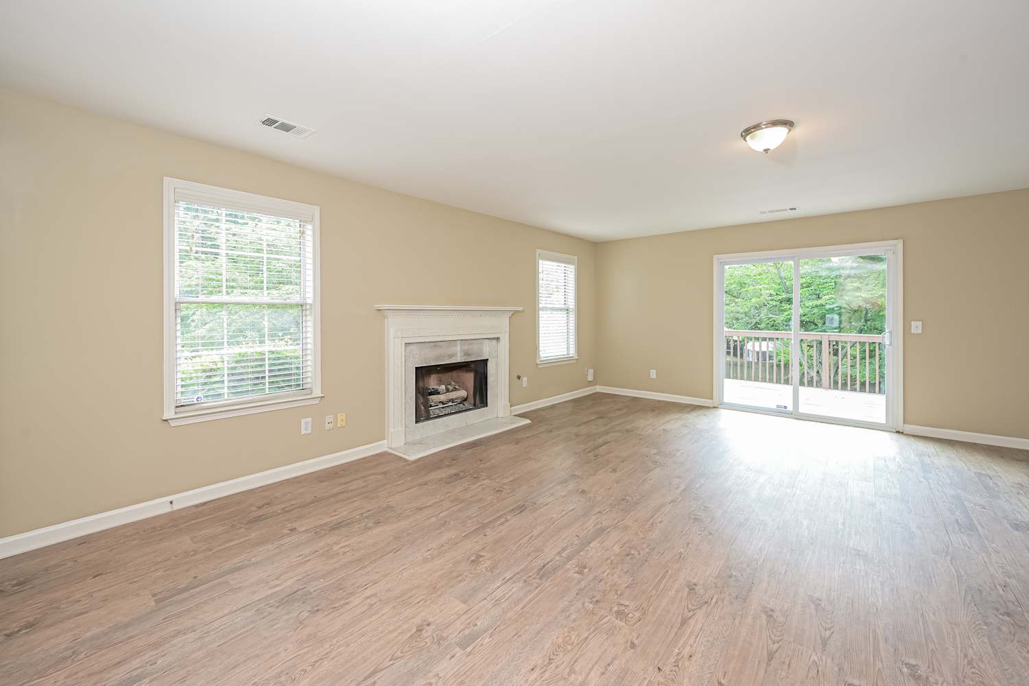 1116 Short Line Ct photo 4