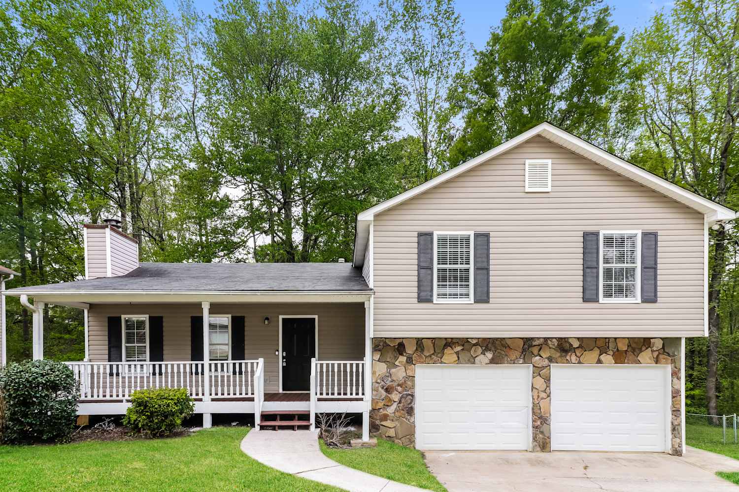 309 Ivy Brook Dr photo 2