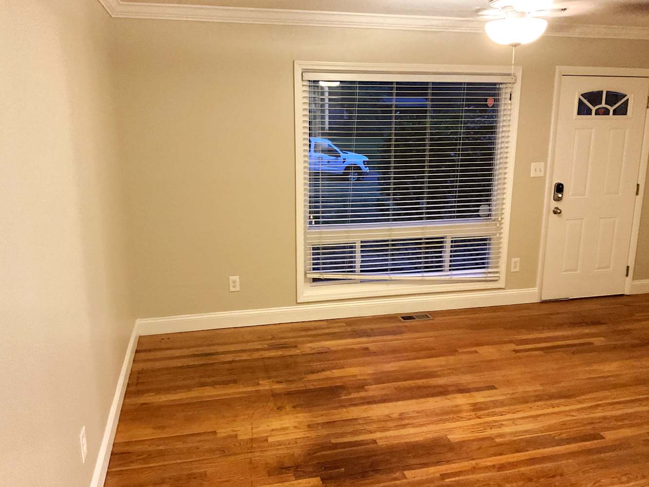 1627 Wildwood Rd photo 2