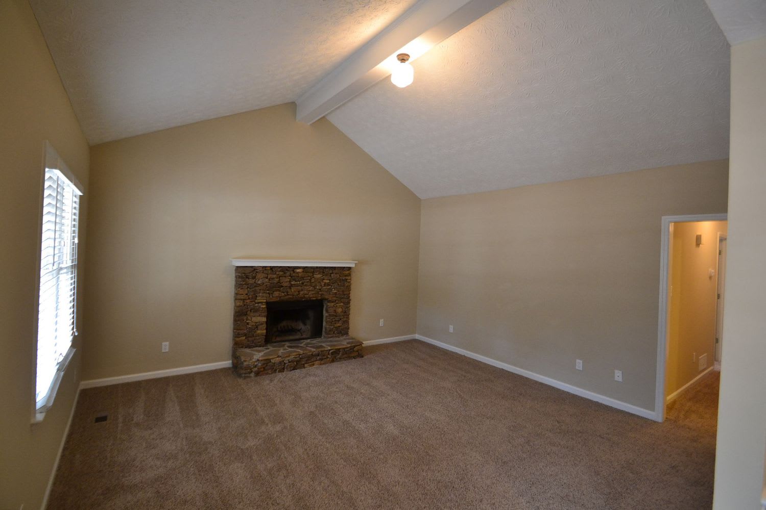 1903 Atha Woods Dr photo 3