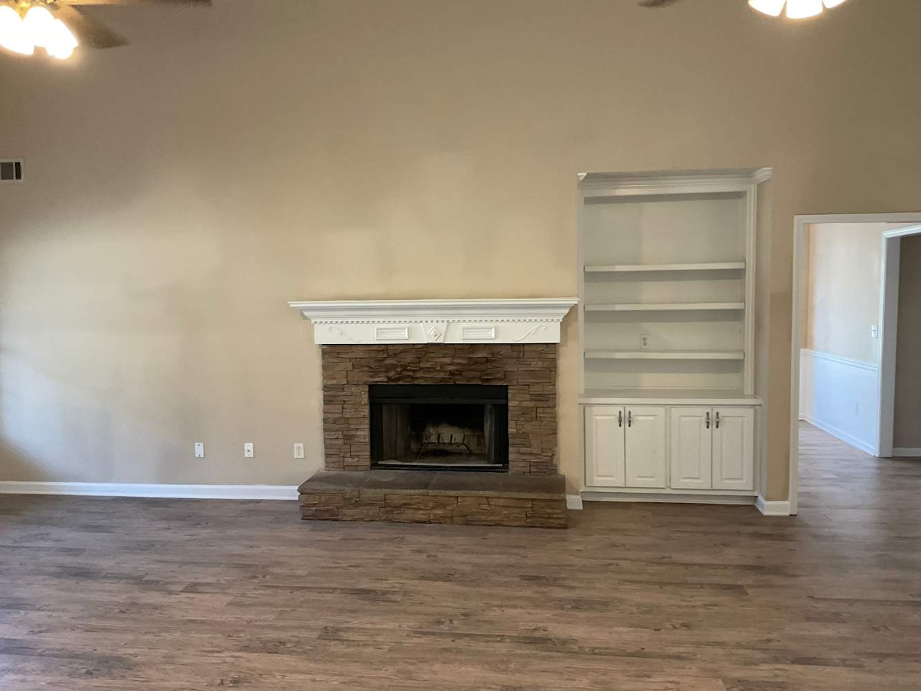 4514 Yorktown Dr photo 5