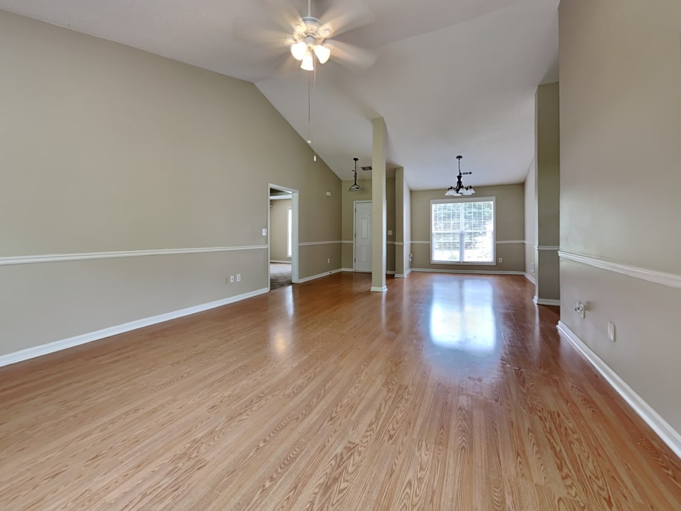 606 Summerfield Ct photo 3