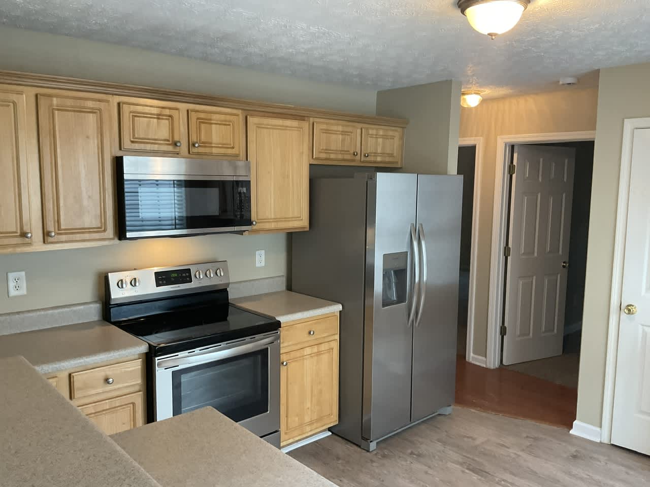 141 N Square Ln photo 5