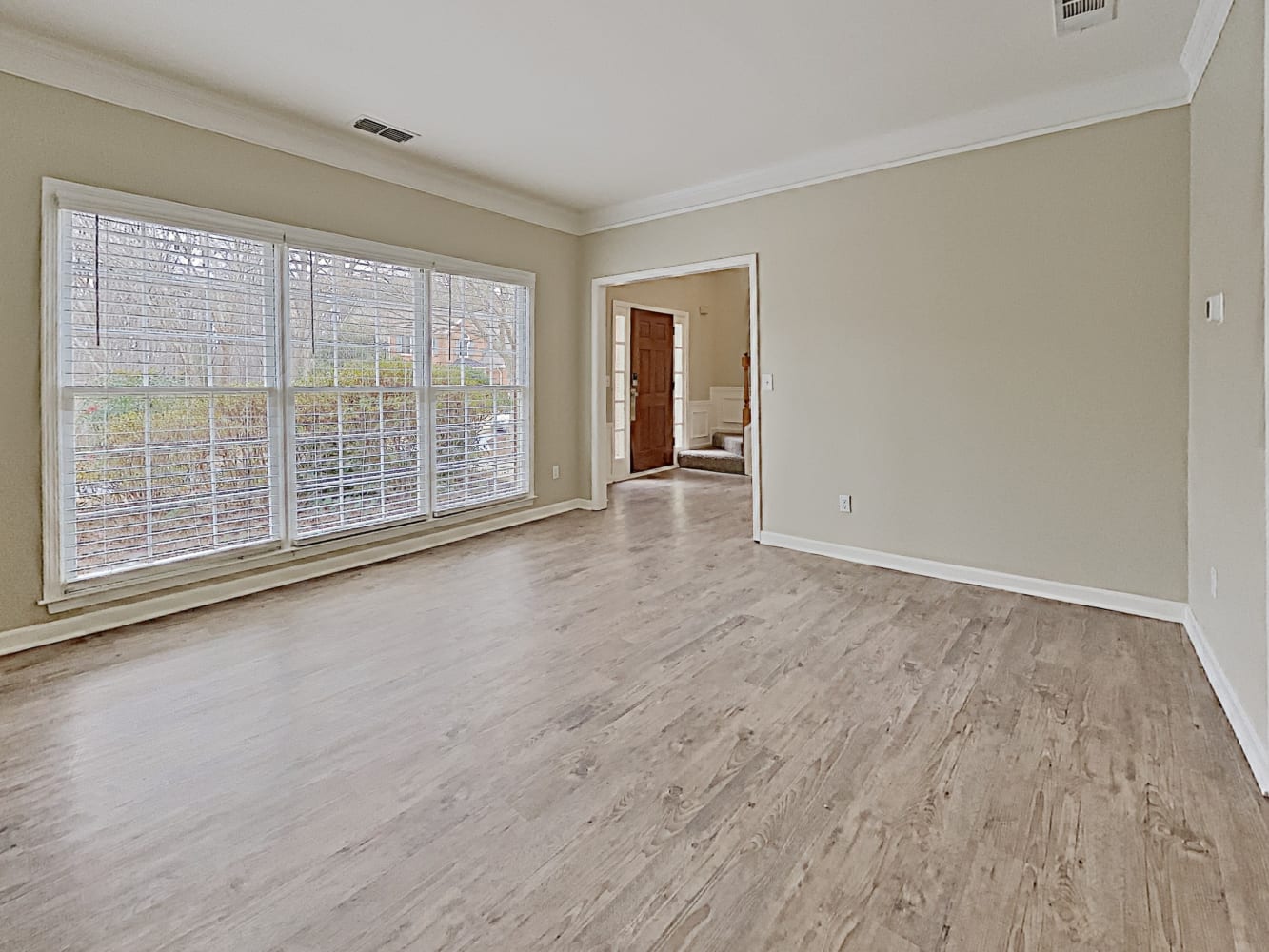 4925 Cinnabar Dr photo 5